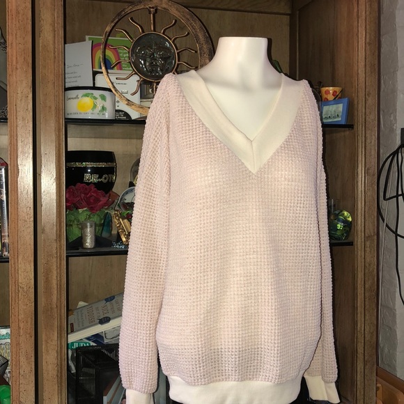 NWOT WAFFLE KNIT V NECK LIGHT WEIGHT PULLOVER - Picture 2 of 6